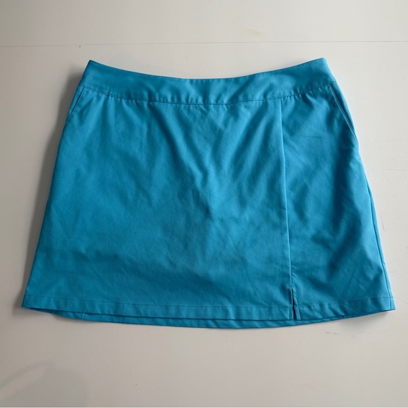 Adidas ClimaCool Skort Women’s Size 12 Aqua Blue Golf Tennis Athletic Skirt Acti - Picture 1 of 13